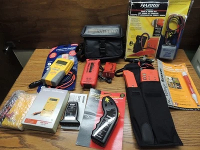 ESTATE COMMERCIAL ELECTRIC  ELECTRICIAN TESTING EQUIPMENT MIX LOT - Image 1 of 4
