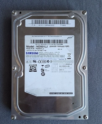 3,5 Zoll Festplatten inkl. Gehäusen - Bild 1 von 4