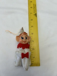 Vintage Knee Hugger Elf Rubber Face Pixie Christmas Ornament White Felt  4.5" - Bild 1 von 6