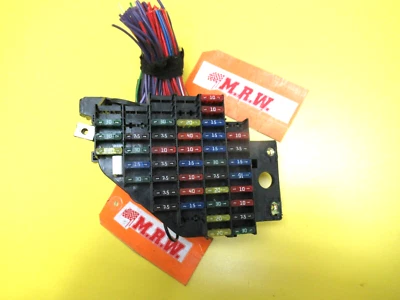 FUSE BOX RELAY SWITCH PANEL LOW OUTPUT TURBO 4 CYL ENGINE for 99-05 SAAB 9-5 03 - Image 1 of 4