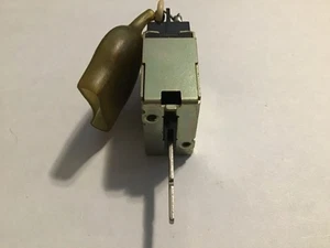 Sansui AU-517/717...Interruptor de alimentación...Funcionando. - Imagen 1 de 3