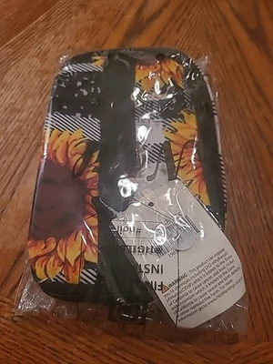 Bolsa de cosméticos Ngil blanco y negro a cuadros girasol 8" L X 5" W Foto 1 de 2