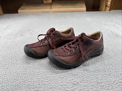 Keen Women's Size 6 Burgundy Hiking Sneaker Shoes Leather Interior 53001 - Image 1 of 4