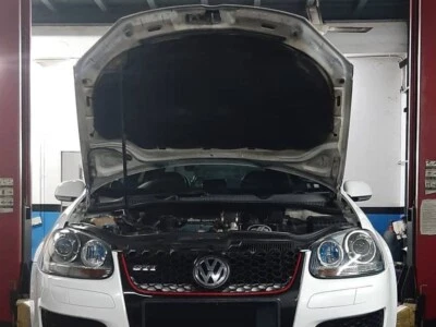 Spugna Insonorizzante Vano Motore Cofano Golf 5 TDI GT GTI 2003-2008 CON CLIPS - Immagine 1 di 4