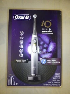 Oral-B iO Series 9 Spazzolino Elettrico Ricaricabile, Nero con 4 Testine - Foto 1 di 8