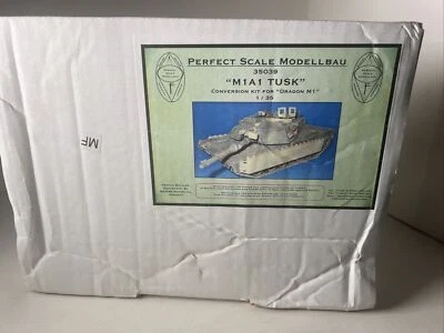 Modelbau 35039 a escala perfecta con piezas de PE 1/35 Dragon M1 A1 USMC Afganistán Foto 1 de 4