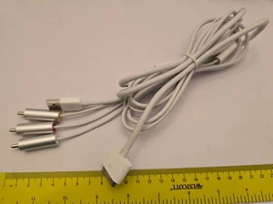 APPLE IPOD AV CABLE ADAPTER GENUINE OFFICIAL COMPOSITE TV LEAD A1258 30 PIN DOCK - Picture 1 of 3