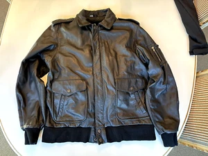 🔥Vintage🔥Wilson🔥Black Leather Bomber Jacket🔥size 40🔥!980's🔥Made in Korea🔥 - Picture 1 of 9