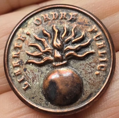 bouton ancien plat Officier Grenadiers Garde Nationale (1830-1846) 25mm - Photo 1/2