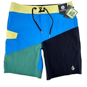 Volcom Halved Liberator Swim Trunks Boardshorts Maliblue Boys Size 18 XL - Picture 1 of 7