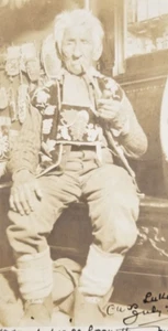 Foto real postal anciano relajante pipa para fumar 1906 - Imagen 1 de 3