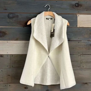 Tommy Bahama Women's Sz S Reversible Knit Vest Faux-Shearling Lining NWT - Picture 1 of 10