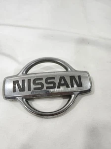 Genuine OEM Nissan 62890-2W300 Front Grille Emblem 1999-2001 Pathfinder - Picture 1 of 5