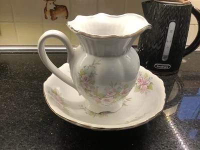 Vintage Maryleigh pottery Pitcher jug & bowl staffordshire cream & pink floral - Image 1 of 2