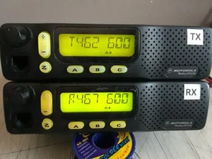 MOTOROLA 8-KANAŁOWY REPEATER UHF 440 - 470MHz GMRS 45 WATT PRZENOŚNY/STACJONARNY - Zdjęcie 1 z 3