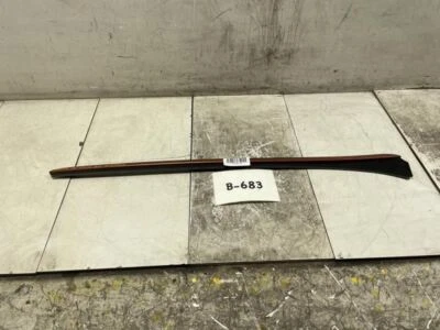 Hyundai Santa Fe Sport SWB 2013 moldura parabrisas delantero izquierdo OEM+  Foto 1 de 4