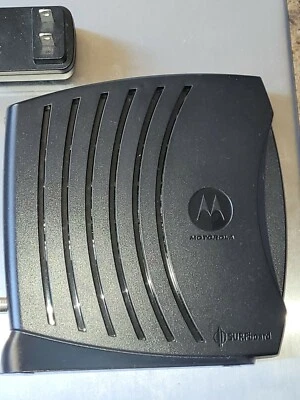 Motorola Surfboard SB5101U Cable Modem - Image 1 of 4