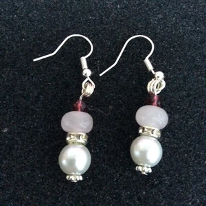Pearl and Rose Quartz Earring Set in Silver Heart Shaped Jewellery Box - Picture 1 of 2