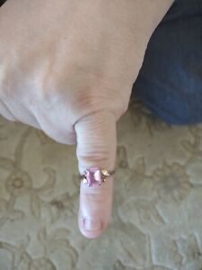 10k Marked Gold Pink Gemstone Ring