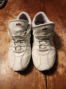 nike cheer shoes 317955-162 white and Red. Size 8 - Picture 1 of 6