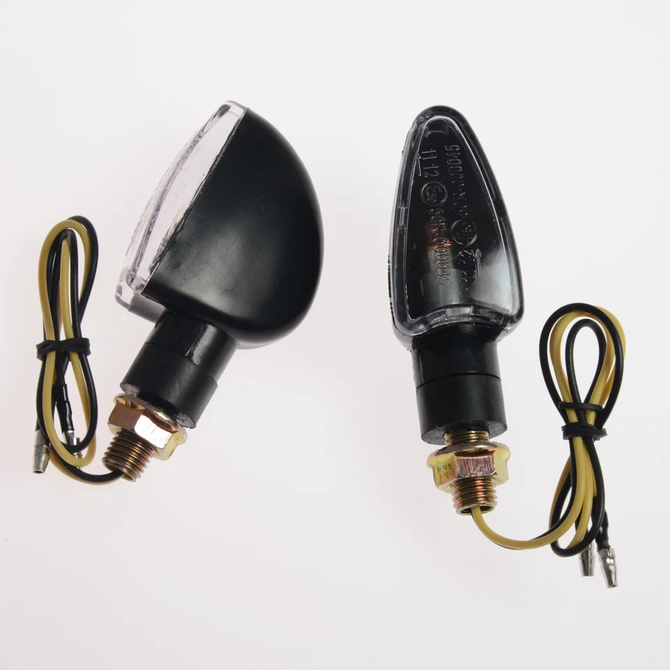 Coppia Indicatori Direzione Frecce Moto Universali Sport Scooter Naked  Nero - Image 1 of 1