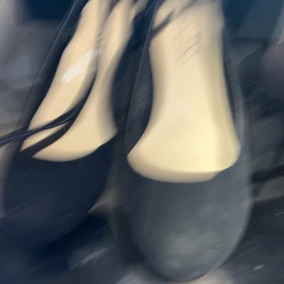 Me Too 坡跟黑色女式鞋 7M 码 — 第 1/4 张图片