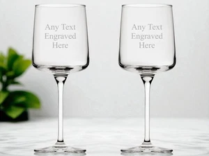 Personalised Engraved Pair Of Iconic Red Wine Glass 11oz (32cl) Silk Lined Box - Picture 1 of 2