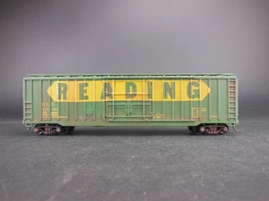 HO SCALE WEATHRED CUSTOM DECORATED RDG 115461 READING 50' BOX CAR - Picture 1 of 4