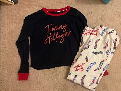 Tommy Hilfiger小号海军蓝红色白色棉质法兰绒裤子和上衣睡衣套装袜 — 第 1/4 张图片