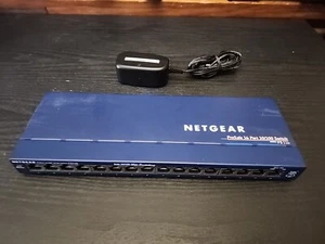 Netgear FS116 16 Port 10/100 Prosafe Network Switch - Picture 1 of 1
