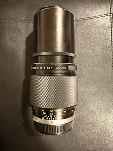 Olympus E.Zuiko Auto-T 200mm F4 MF Telephoto Lens - Picture 1 of 2