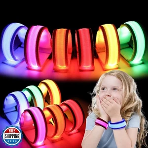 LovesTown 6PCS Braccialetti Luminosi al Buio, Braccialetti Illuminati Multicolore LED - Foto 1 di 5