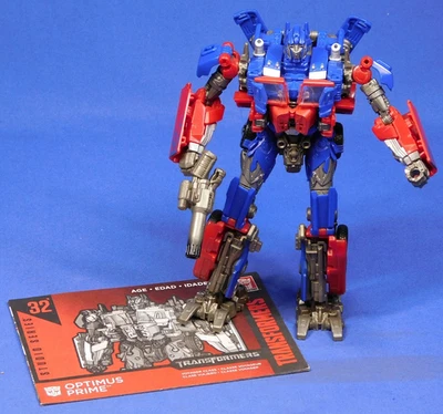 TRANSFORMERS STUDIO SERIES OPTIMUS PRIME SS-32 HASBRO 2007 MOVIE COMPLETE - Image 1 of 3