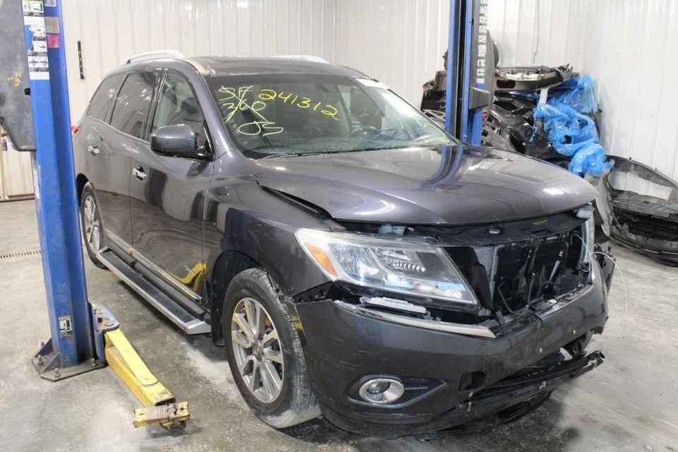 2014 Nissan Pathfinder Power Steering Gear Rack 4WD OEM Used 98K Miles - Image 1 of 4