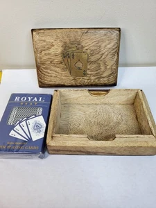 Caja de almacenamiento de cartas de madera con baraja de cartas - Imagen 1 de 6
