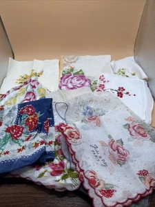 Lot Of 10 Vintage Floral Hankies Hankerchief - Picture 1 of 14