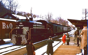 8x12 COLOR PHOTO NY CENTRAL RR PUTNAM DIV. RS-3 #8323 AT BREWSTER, NY MARCH 1958 - Picture 1 of 1