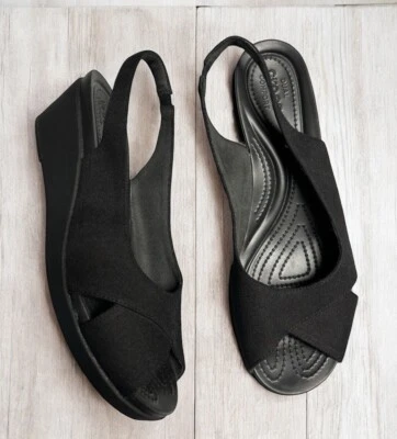 Sandalias de lona Crocs Leigh Ann para mujer 11 negras con cordones punta abierta cuña 204948 Foto 1 de 4