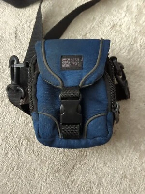 Case Logic Compact Camera Case with Shoulder Strap & 2 Compartments  723 - Image 1 of 4