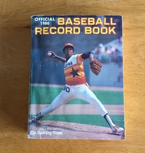 Official 1980 Sporting News MLB Baseball Record Book Media Guide J.R.Richard - Picture 1 of 2