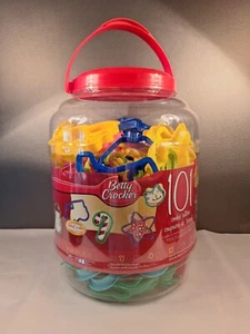 Betty Crocker Cookie Cutters 101 Count Teachers Holidays Letters Numbers NIB - Picture 1 of 7
