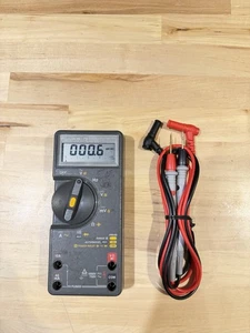 FLUKE 79 SERIE II MULTIMETER MIT KABEL (GETESTET) SCHNELLER VERSAND - Bild 1 von 9