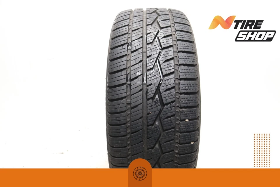 Toyo Celsius 225/45R18 usado - 95V - 9,5/32 sin reparaciones Foto 1 de 4