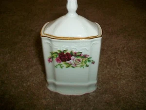 Countess Collection Czech Bohemian Art Glass Porelain Trinket Box with Roses - Picture 1 of 3