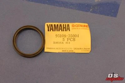 NOS YAMAHA YZ250 YZ360 YZ490 TT600 OIL SEAL PART# 93108-35004 - Image 1 of 4