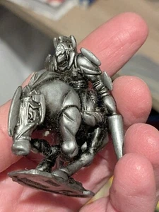 Mini Figure, Figure - YU-GI-OH - Gaia The Fierce Knight Fierce Knight (4cm) - Picture 1 of 7