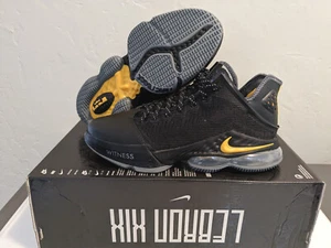 Nike LeBron 19 Low Witness Black University Gold Lakers DH1270 002 Shoe Size 9.5 - Picture 1 of 11