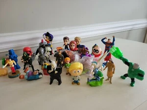 Vintage Fast Food Toys.Random lot of 31. Great mix Disney,Marvel,DC StarWars - Picture 1 of 12