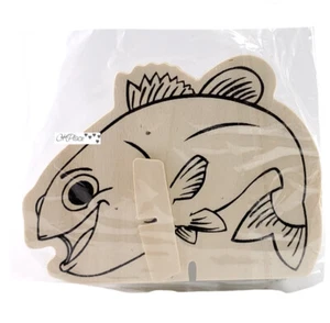 Bass Pro Shop Paint It Yourself Holz Bass 5,5"x4" mit Ständer - Bild 1 von 2