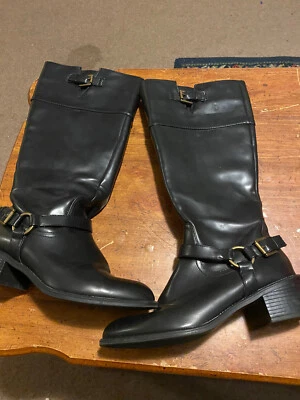 Botas Chaps Rubi hasta la rodilla negras de imitación de cuero para mujer 9B otoño motociclista hebilla zapatos Foto 1 de 4